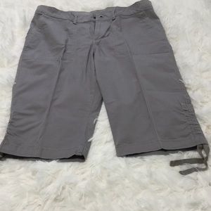 Lee - Women Gray Related Fit Capri